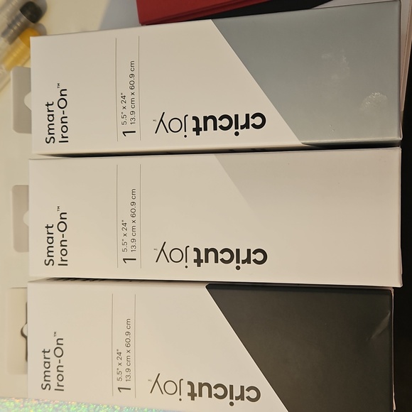 Cricut Joy And Accessories - Picture 5 of 8